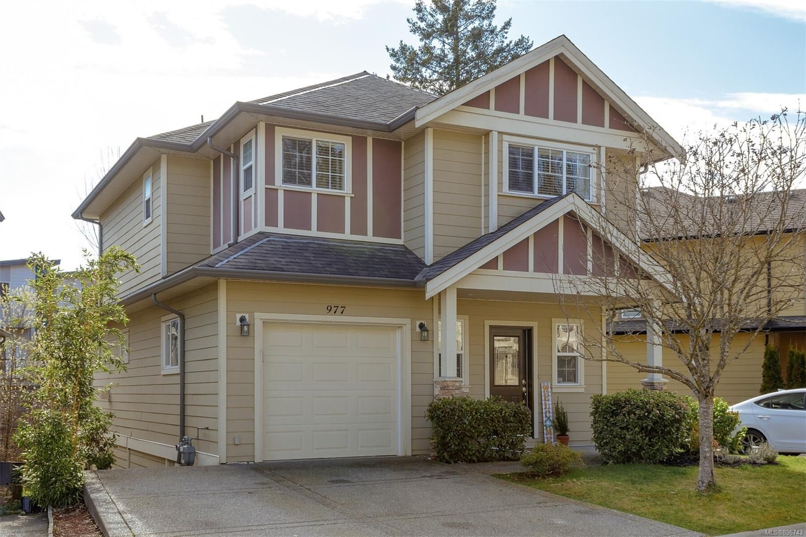 I have sold a property at 977 Cavalcade Terr in Langford
